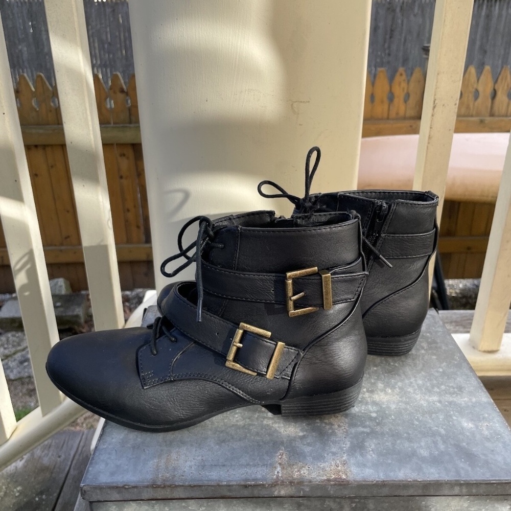 Women's faux-leather black Boots "Brand 99" with double buckles- Size 8 - Picture 7 of 10